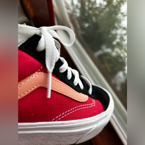 Brand New Vans! - Picture 3 of 5